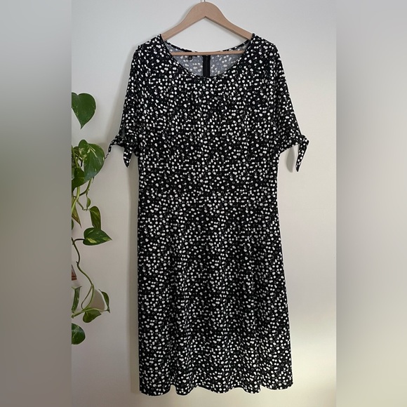 Talbots Dresses & Skirts - NWT Talbots Fit and Flare Dot Dress